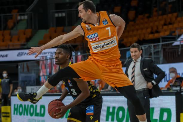 而对于埃因 而对于埃因