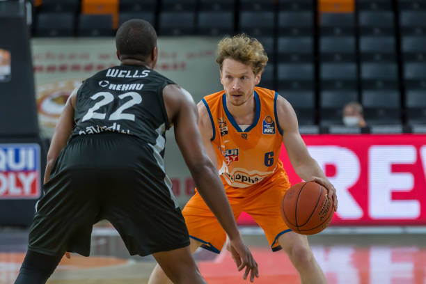 社交媒体关 社交媒体关