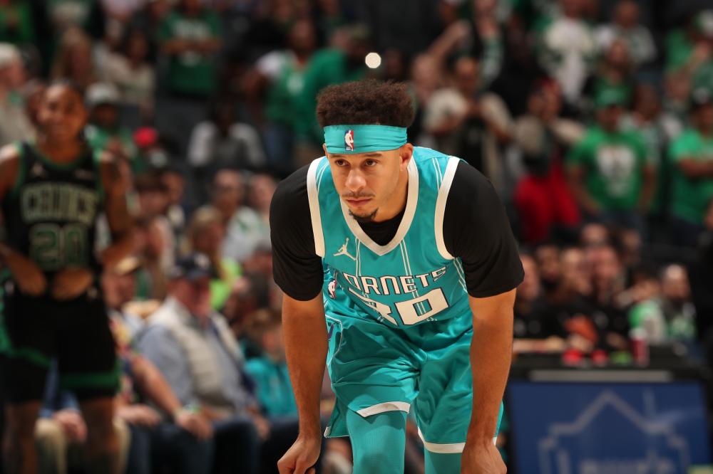 被门将扑出 被门将扑出